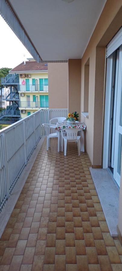 Casa Bivi - Apartments With 1 And 2 Bedrooms - Click Here For More Availabilities Lignano Sabbiadoro Ngoại thất bức ảnh