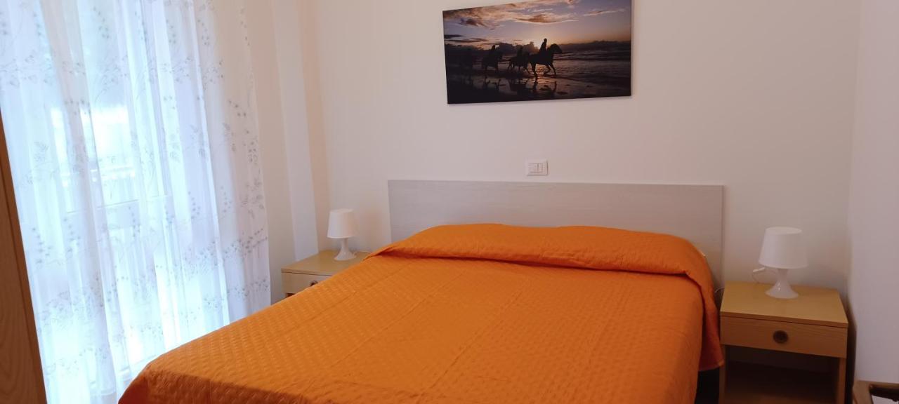 Casa Bivi - Apartments With 1 And 2 Bedrooms - Click Here For More Availabilities Lignano Sabbiadoro Ngoại thất bức ảnh