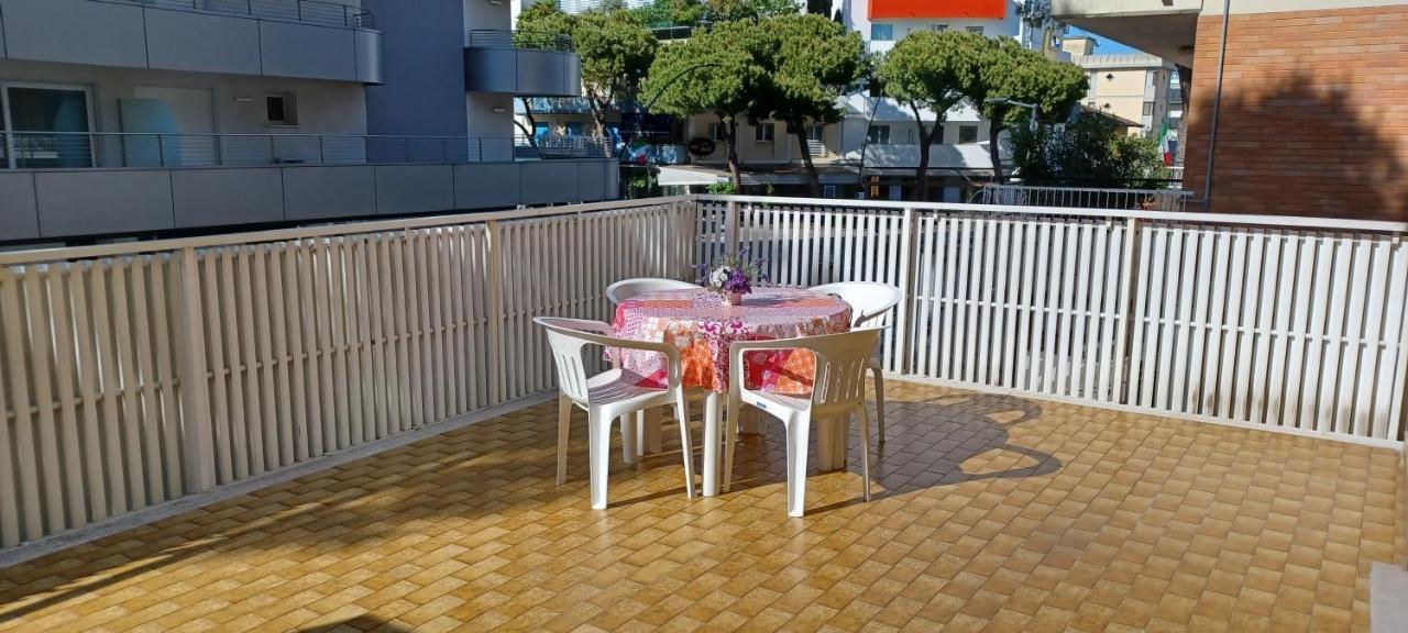 Casa Bivi - Apartments With 1 And 2 Bedrooms - Click Here For More Availabilities Lignano Sabbiadoro Ngoại thất bức ảnh