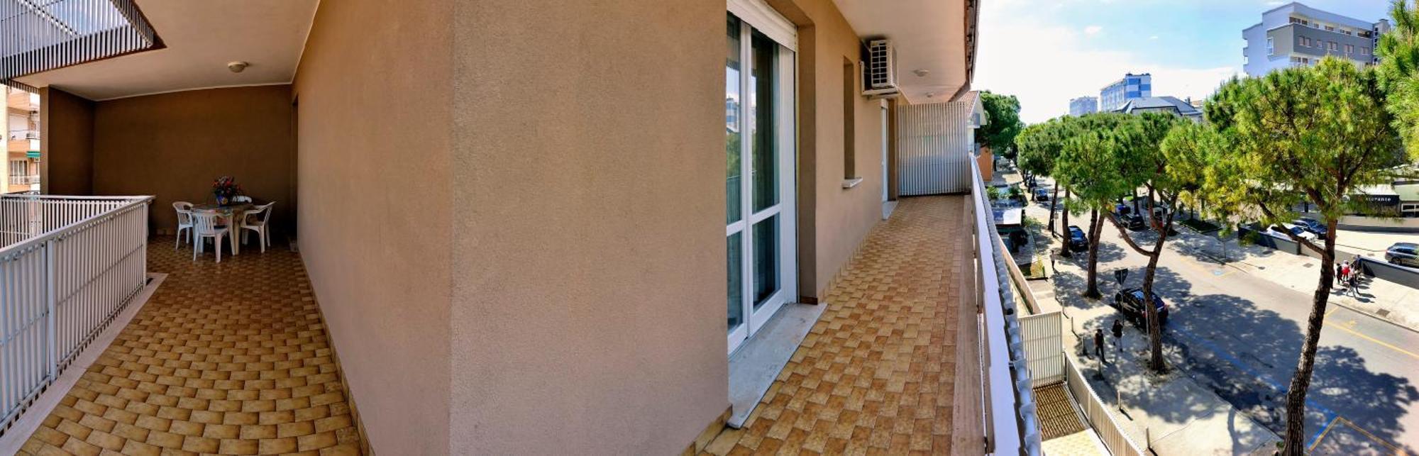 Casa Bivi - Apartments With 1 And 2 Bedrooms - Click Here For More Availabilities Lignano Sabbiadoro Ngoại thất bức ảnh