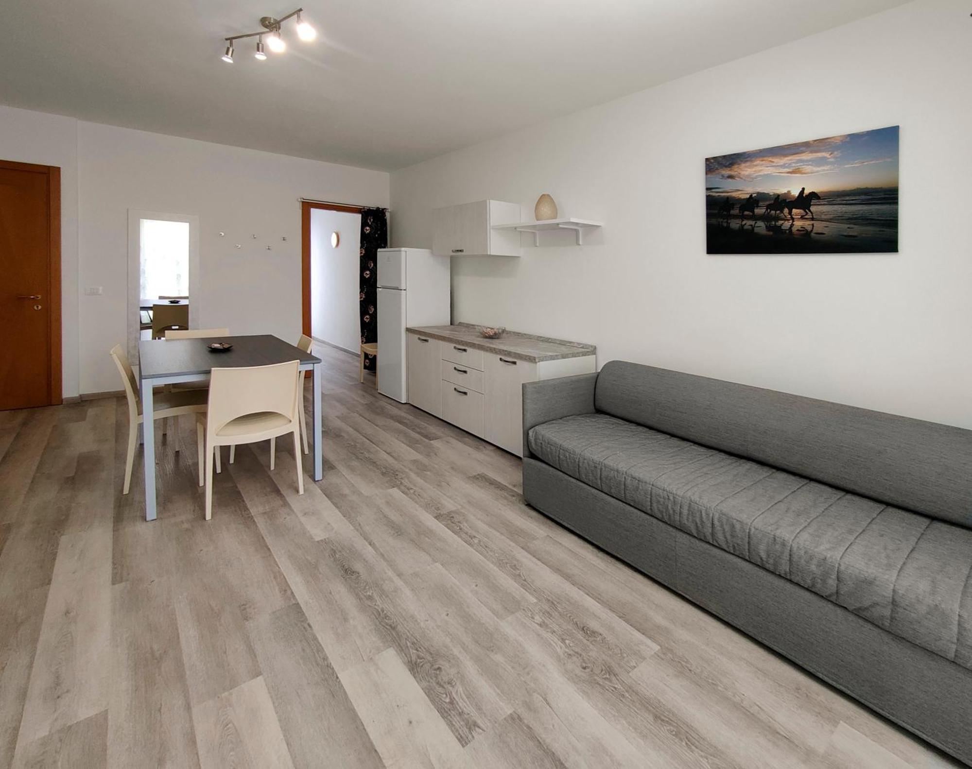 Casa Bivi - Apartments With 1 And 2 Bedrooms - Click Here For More Availabilities Lignano Sabbiadoro Ngoại thất bức ảnh