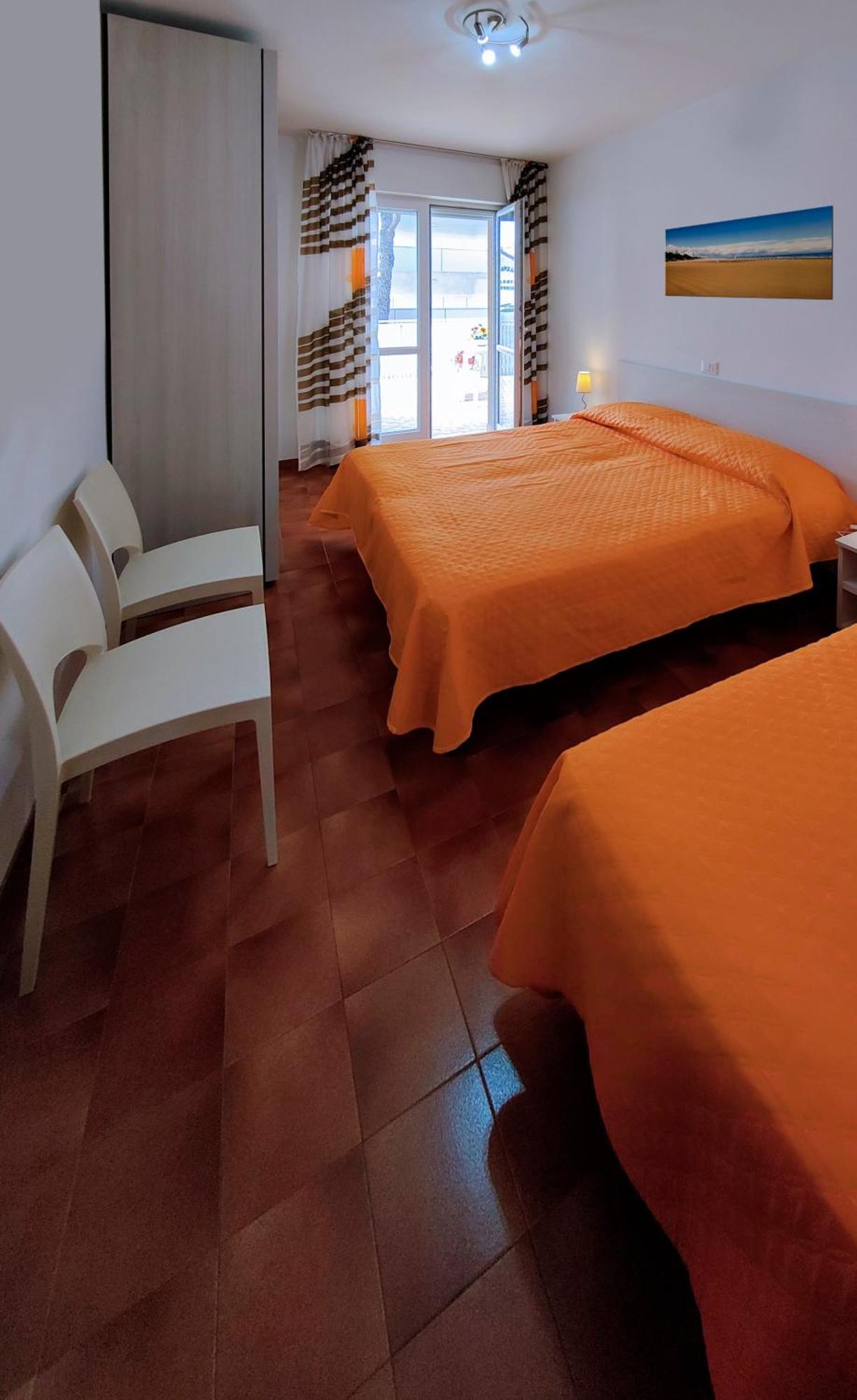 Casa Bivi - Apartments With 1 And 2 Bedrooms - Click Here For More Availabilities Lignano Sabbiadoro Ngoại thất bức ảnh