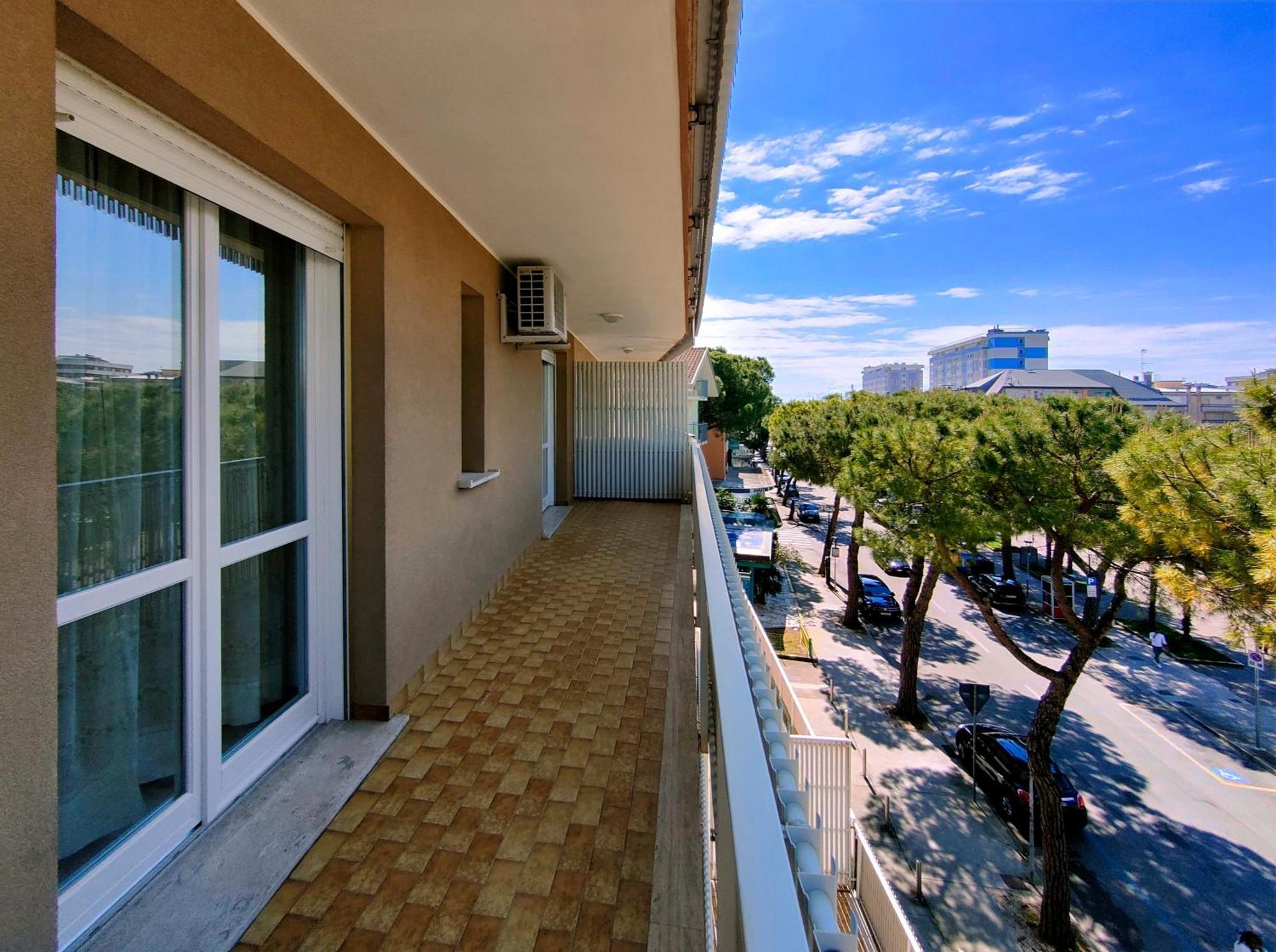 Casa Bivi - Apartments With 1 And 2 Bedrooms - Click Here For More Availabilities Lignano Sabbiadoro Ngoại thất bức ảnh